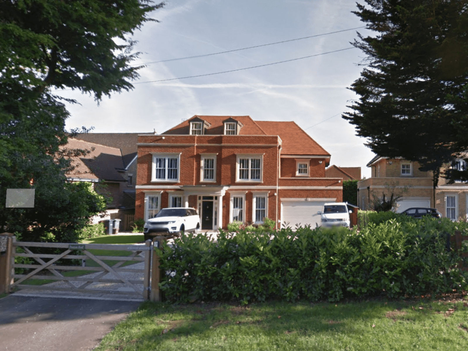 Housesitting assignment in Broxbourne, United Kingdom