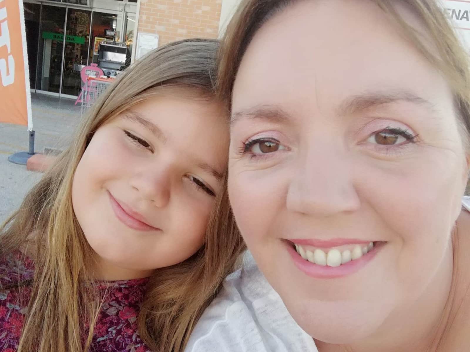 Laura from Ringwood, United Kingdom