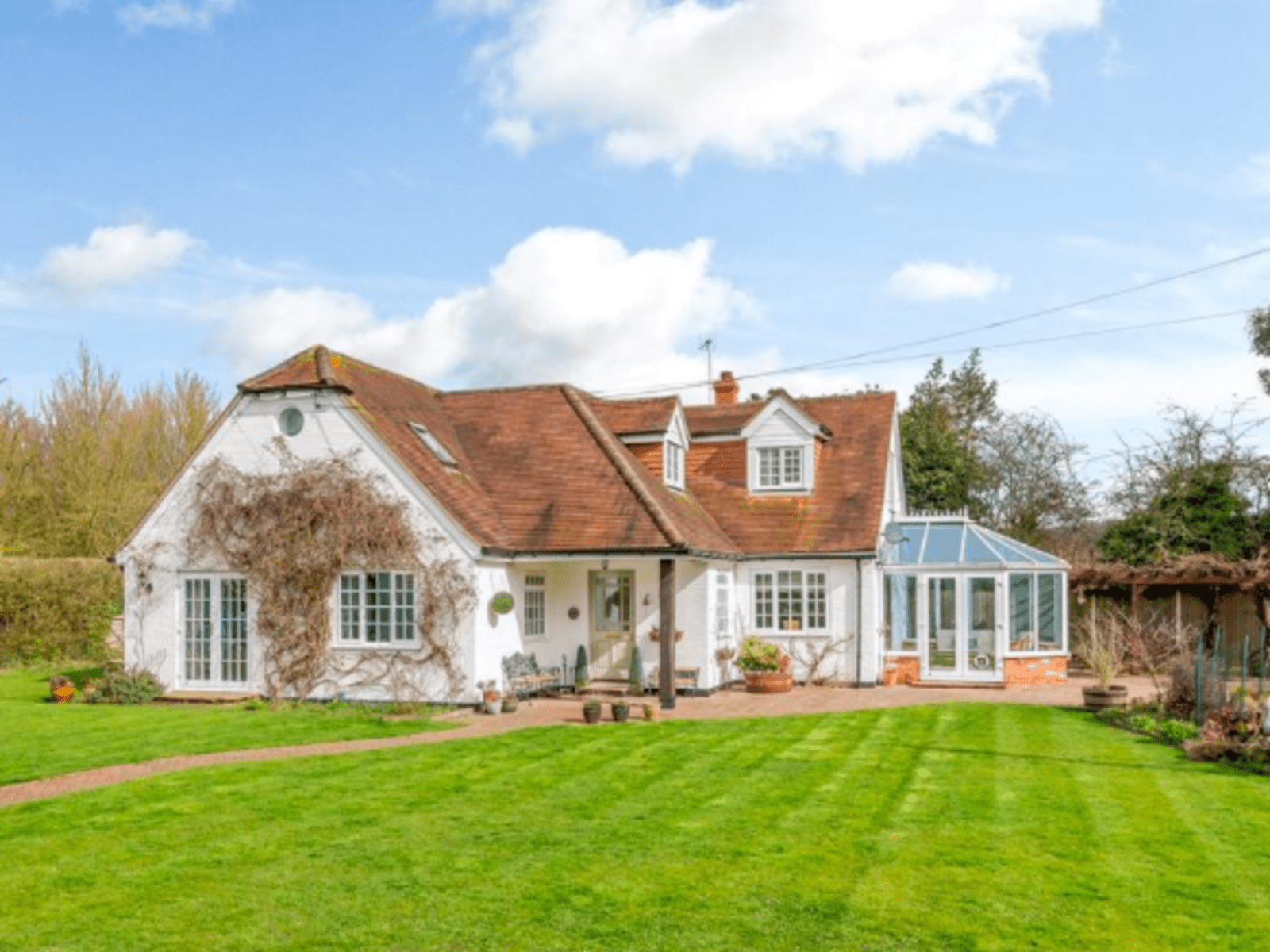 Housesitting assignment in Thatcham, United Kingdom
