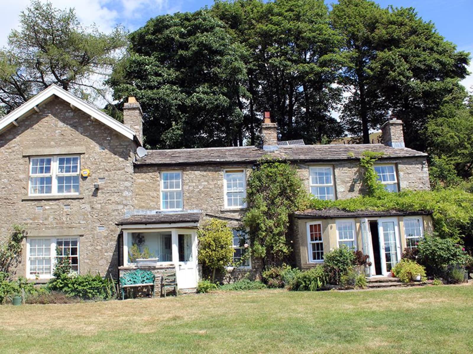 Housesitting assignment in Leyburn, United Kingdom