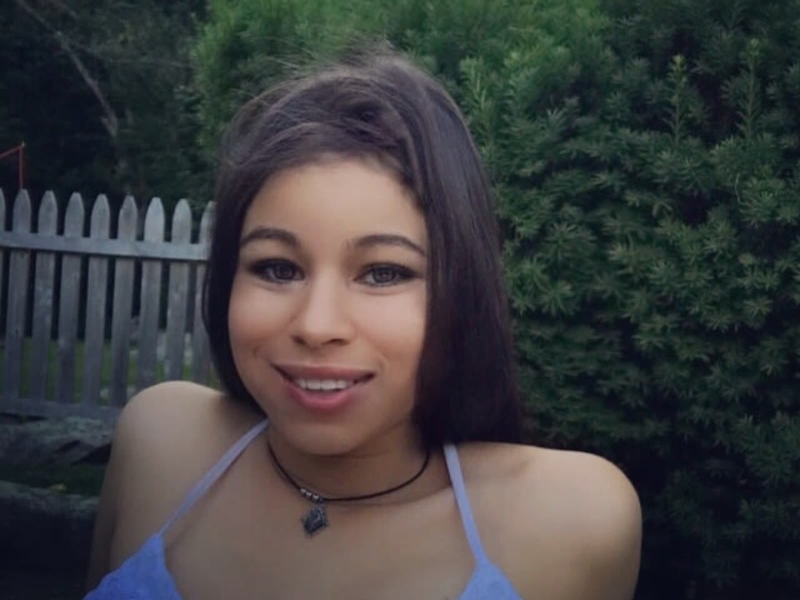 Elina from Stamford, Connecticut, United States