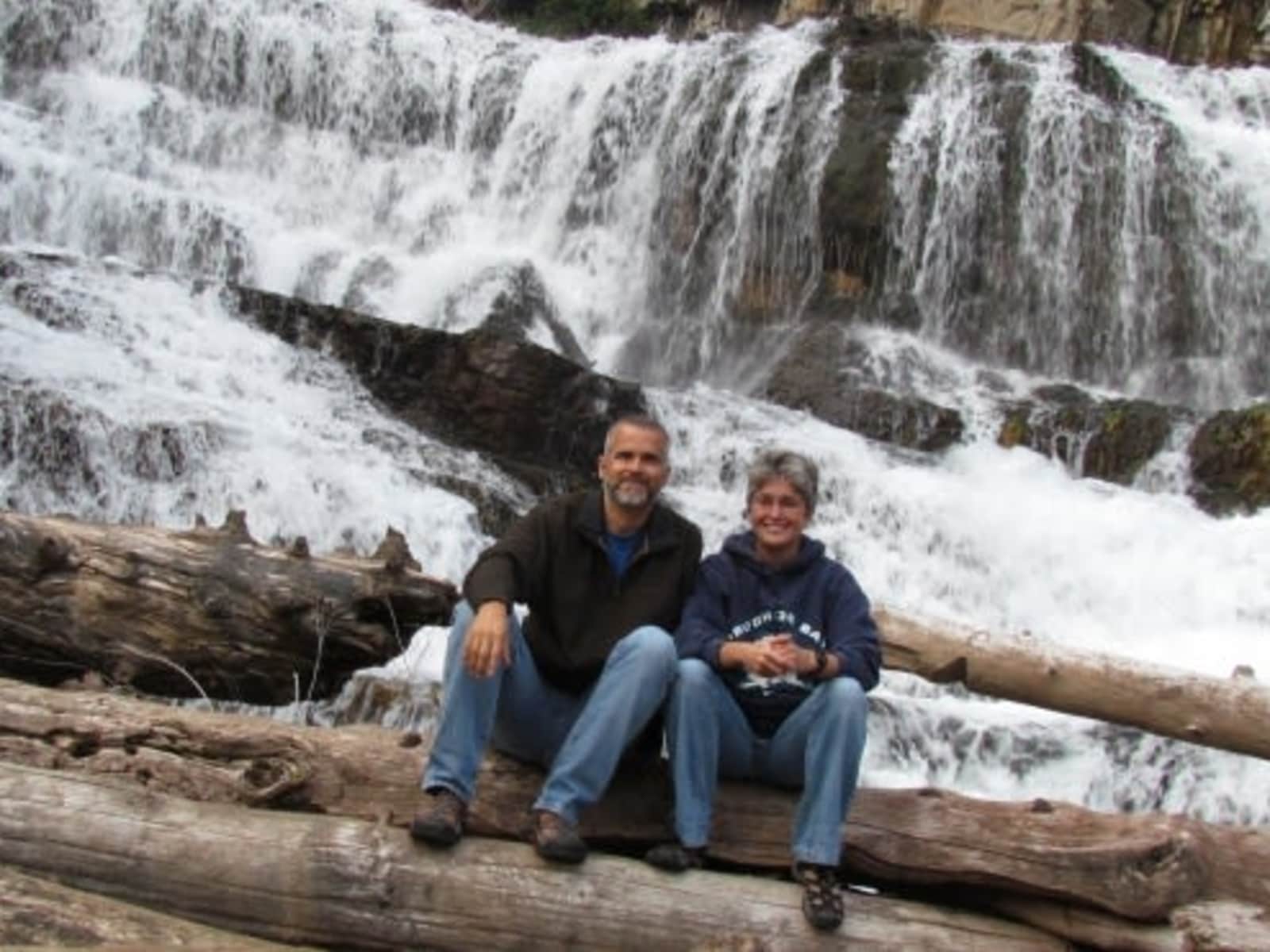 Jeanie & Scott from Toledo, Ohio, United States