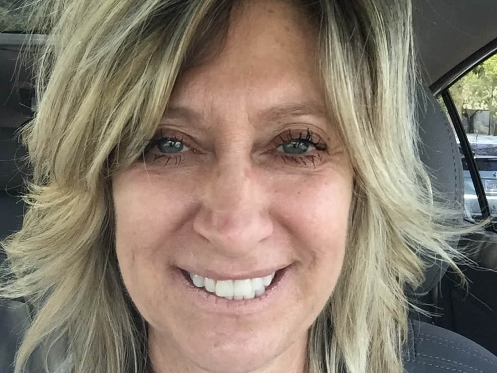Tina from Paradise Valley, Arizona, United States