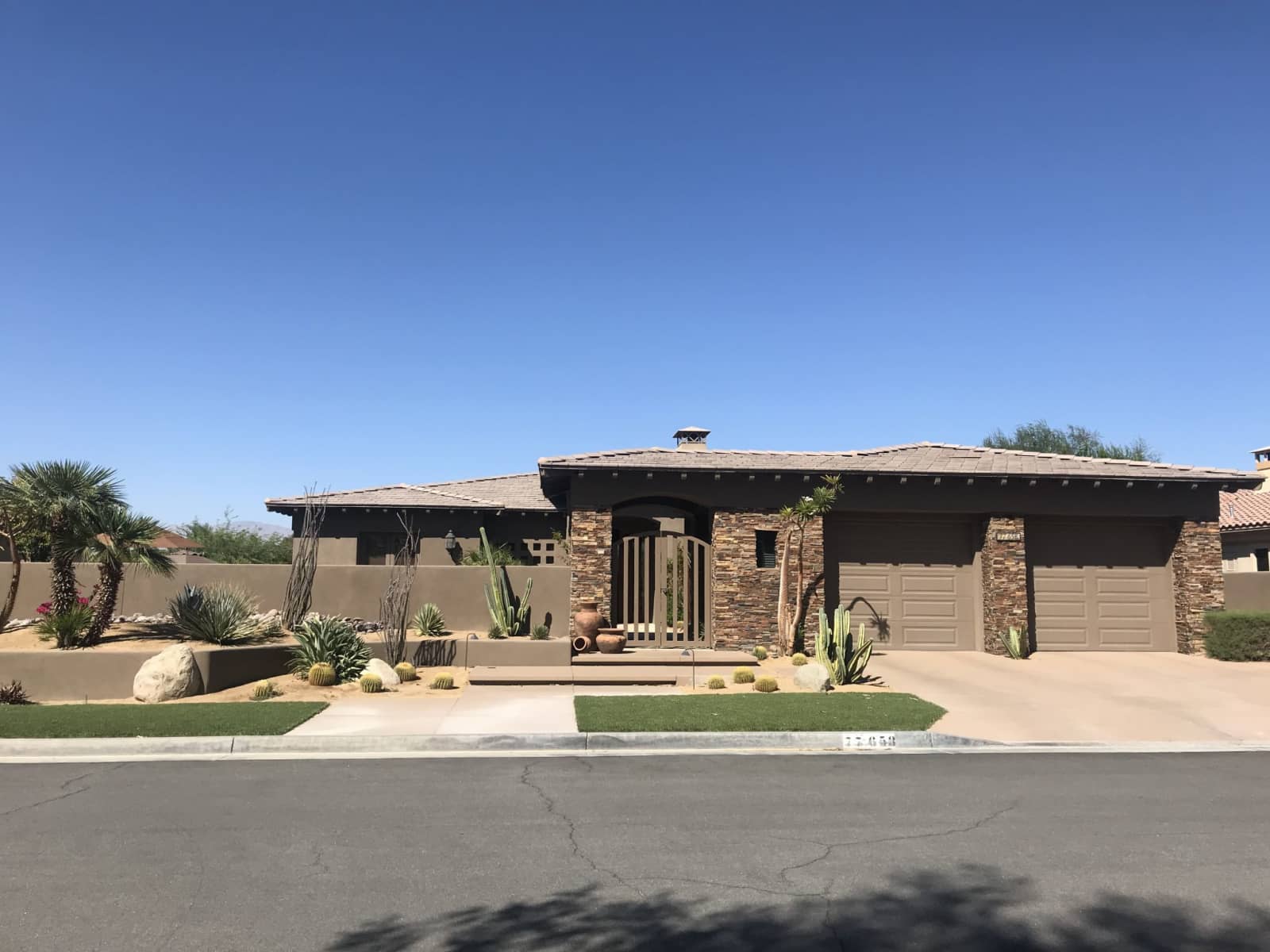 Housesitting assignment in Indian Wells, California, United States