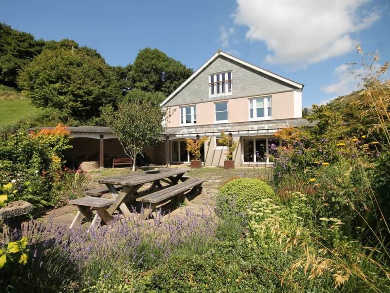 Housesitting assignment in Kingsbridge, United Kingdom