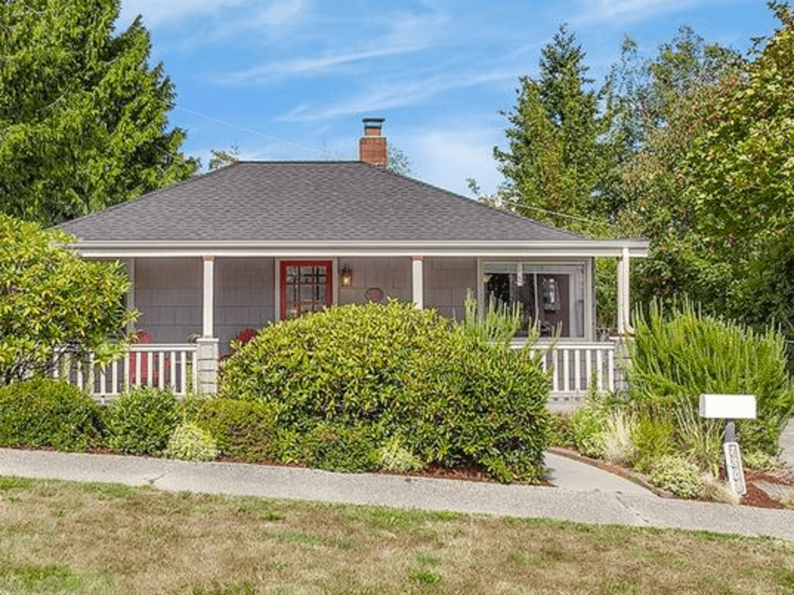 Housesitting assignment in West Seattle, Washington, United States