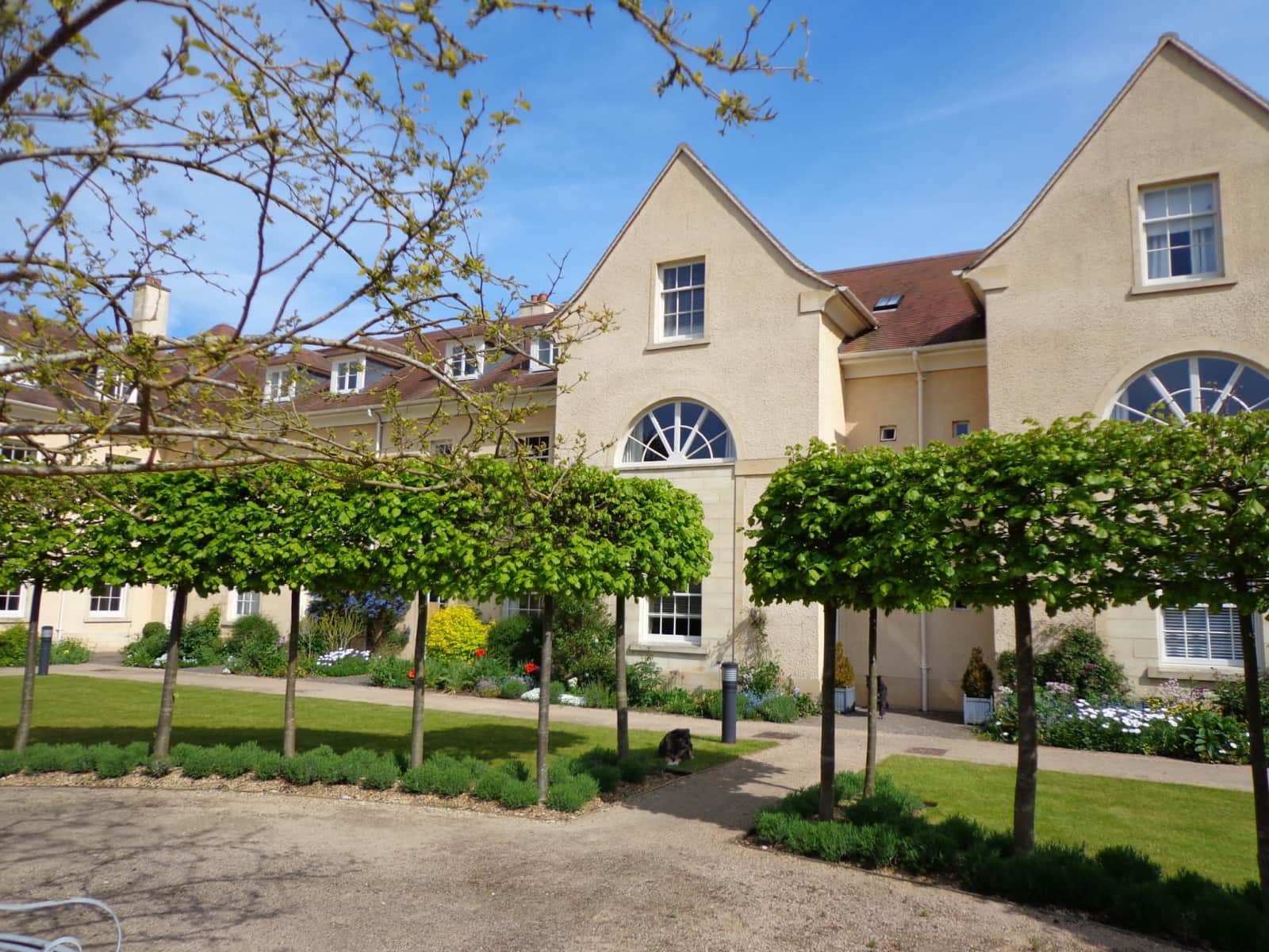 Housesitting assignment in Lechlade, United Kingdom