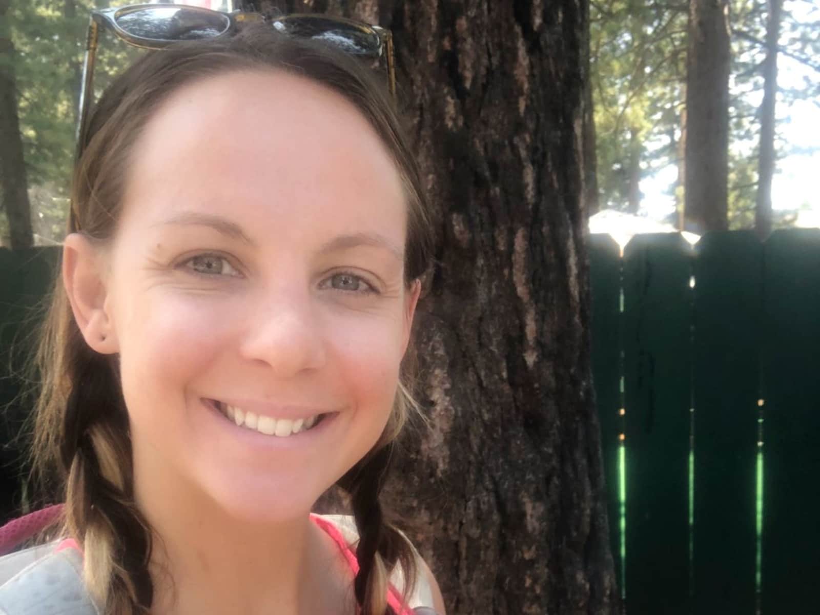 Alaina from Niantic, Connecticut, United States