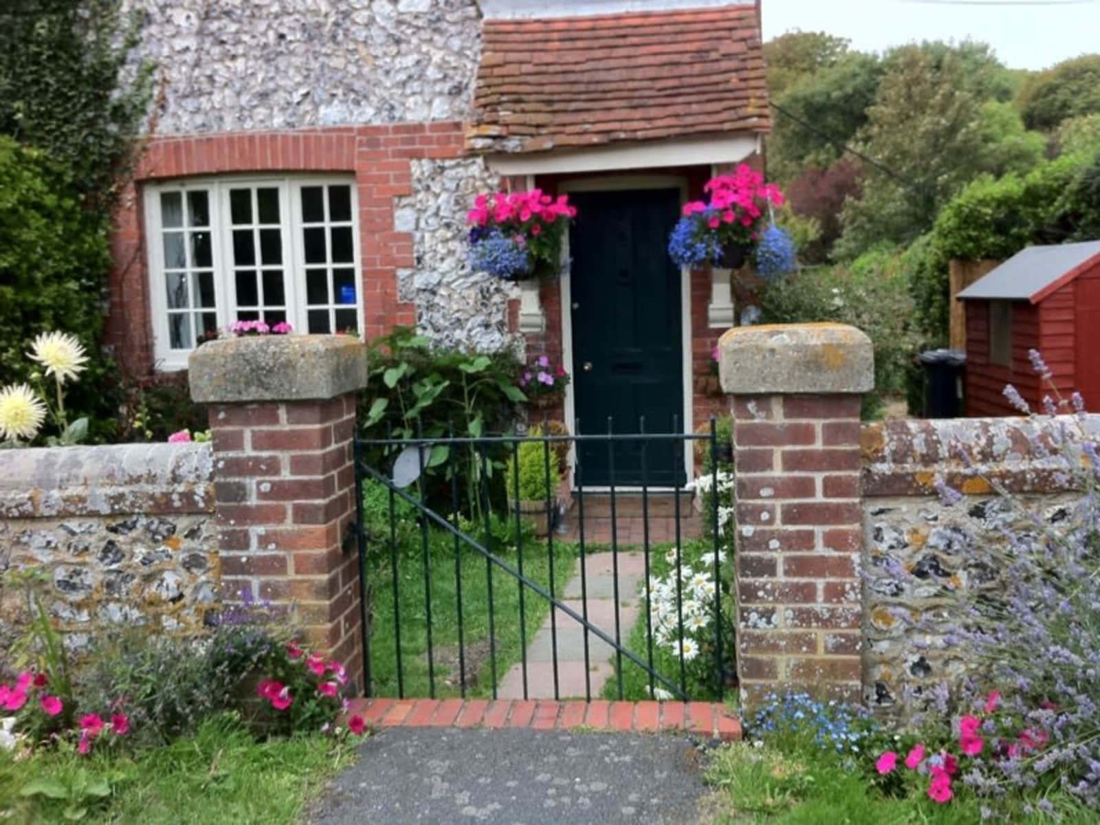 Housesitting assignment in East Dean, United Kingdom