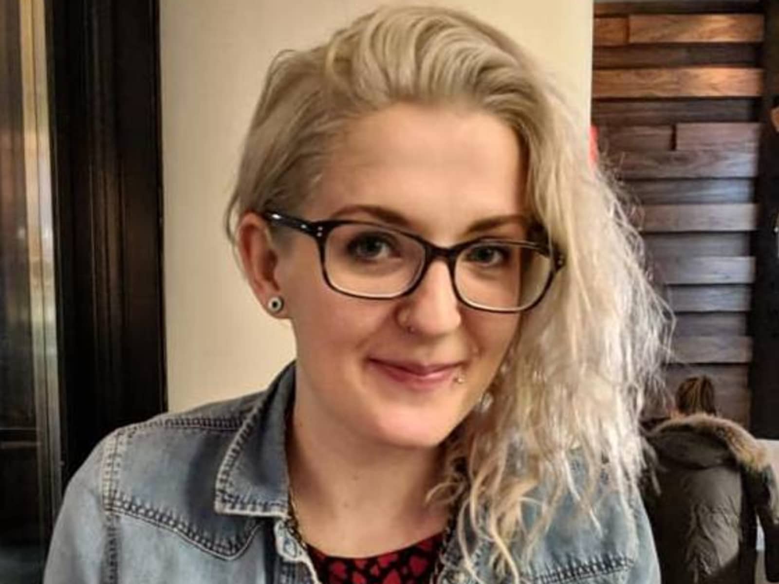Lauren from Glasgow, United Kingdom