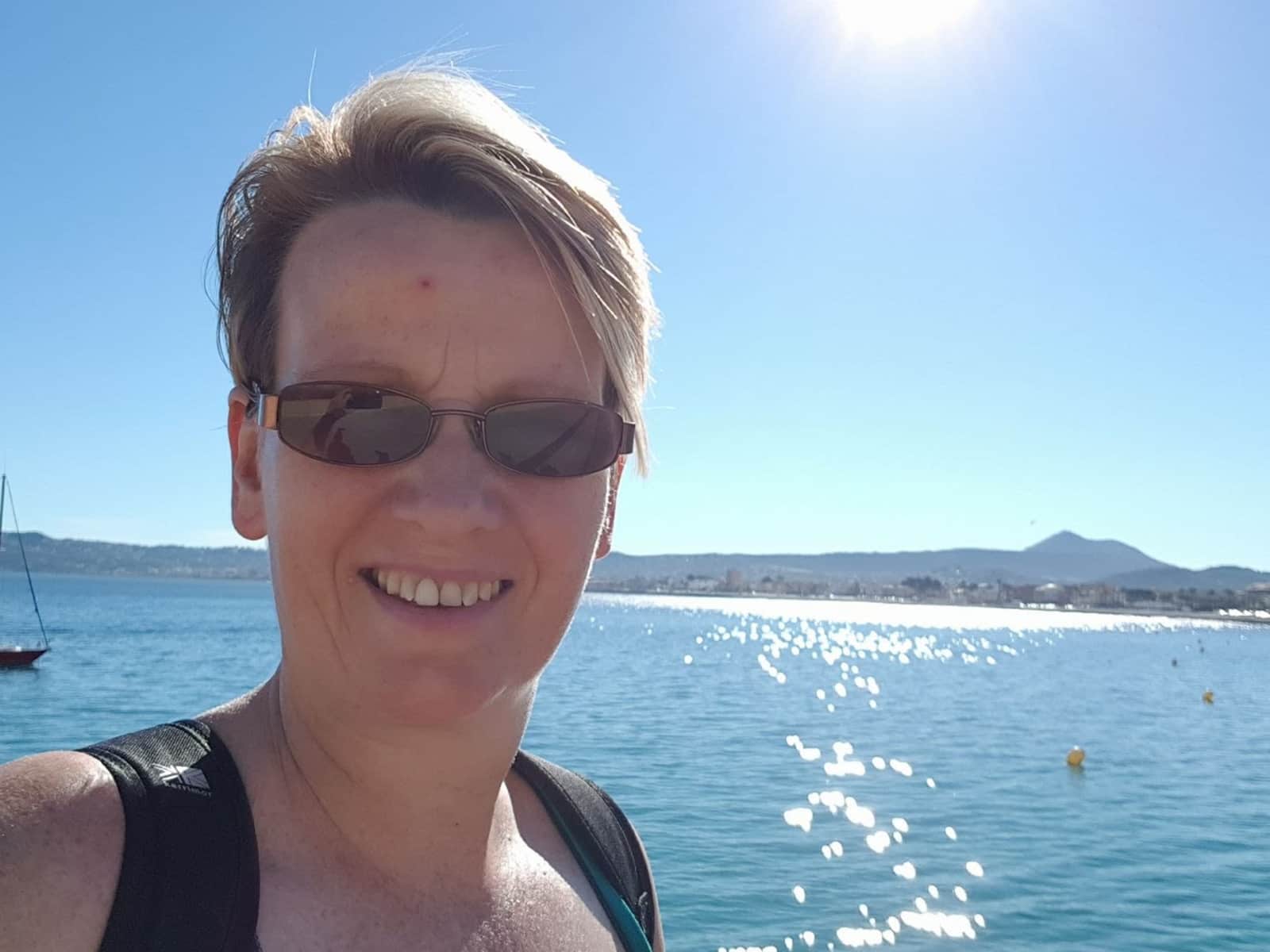 Julie elizabeth from Donisthorpe, United Kingdom