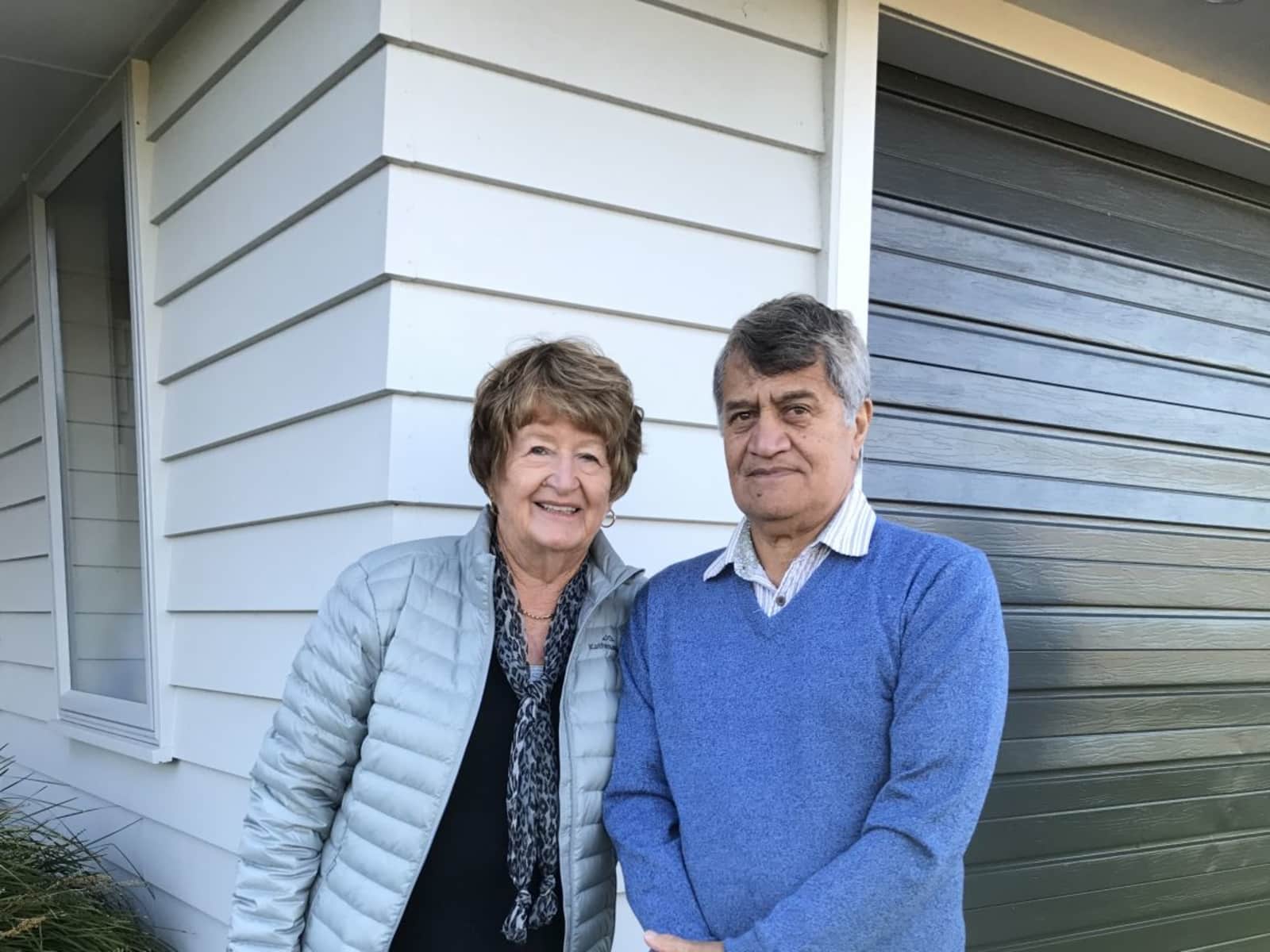 Lynda & Bob from Ruakaka, New Zealand
