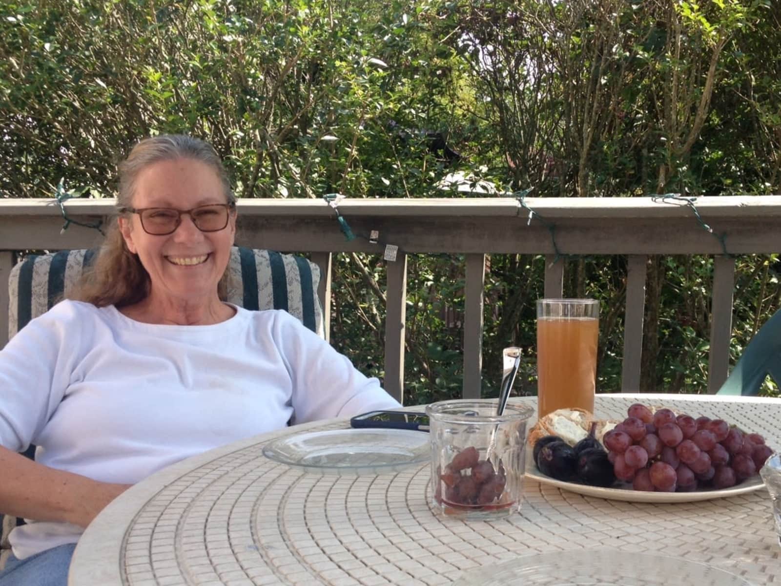 Pamela from Lusby, Maryland, United States