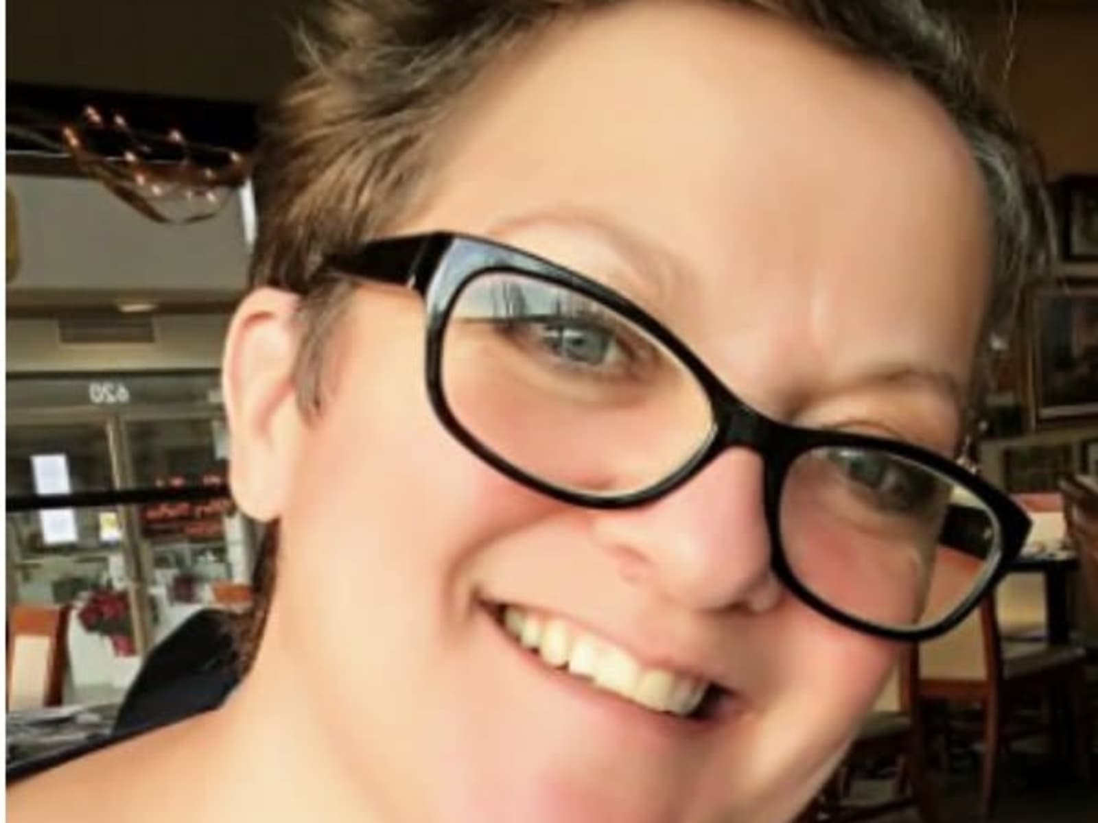 Dr estelle j from Vancouver, British Columbia, Canada