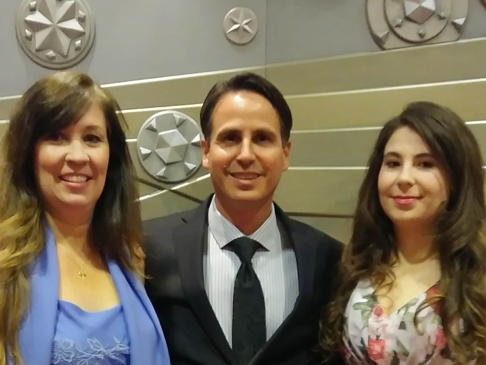 Laura & Ashley from Glendale, California, United States
