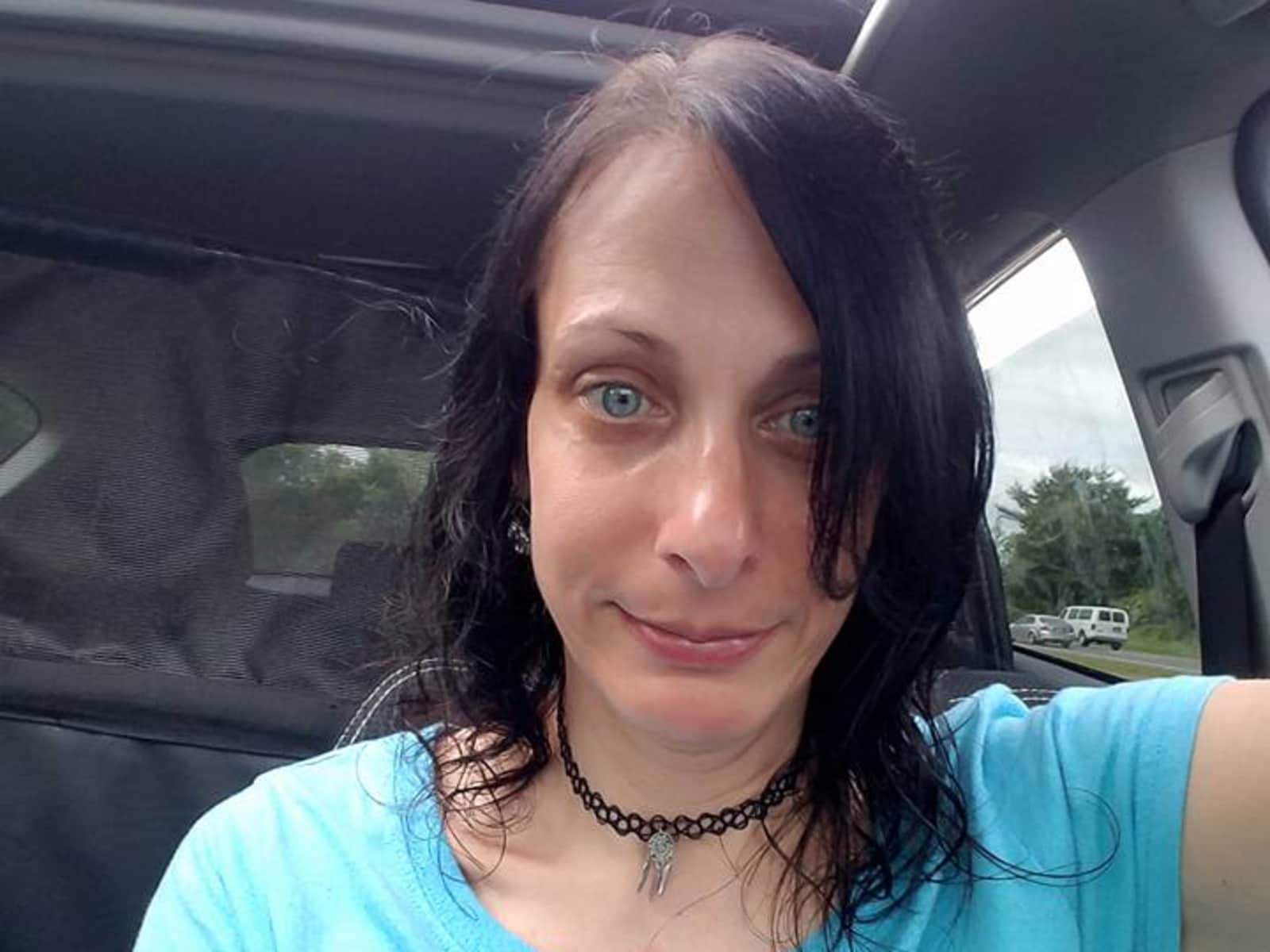Roseanne from Medford, New York, United States