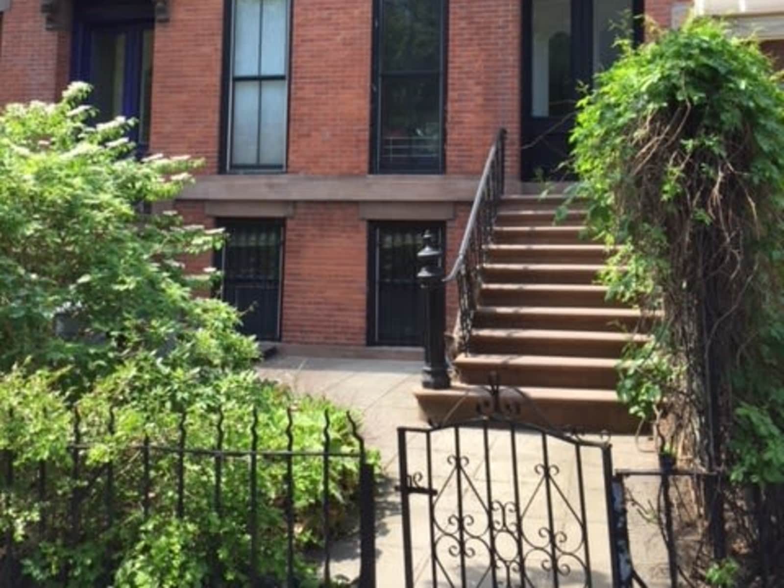 Housesitting assignment in New York City, New York, United States