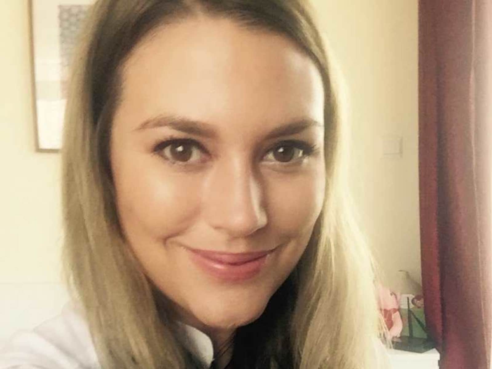 Olivia from Downtown Dubai, United Arab Emirates