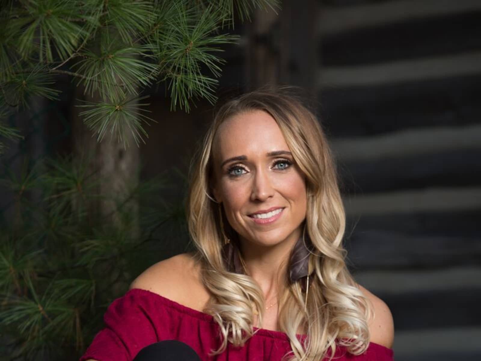Laura from Orillia, Ontario, Canada