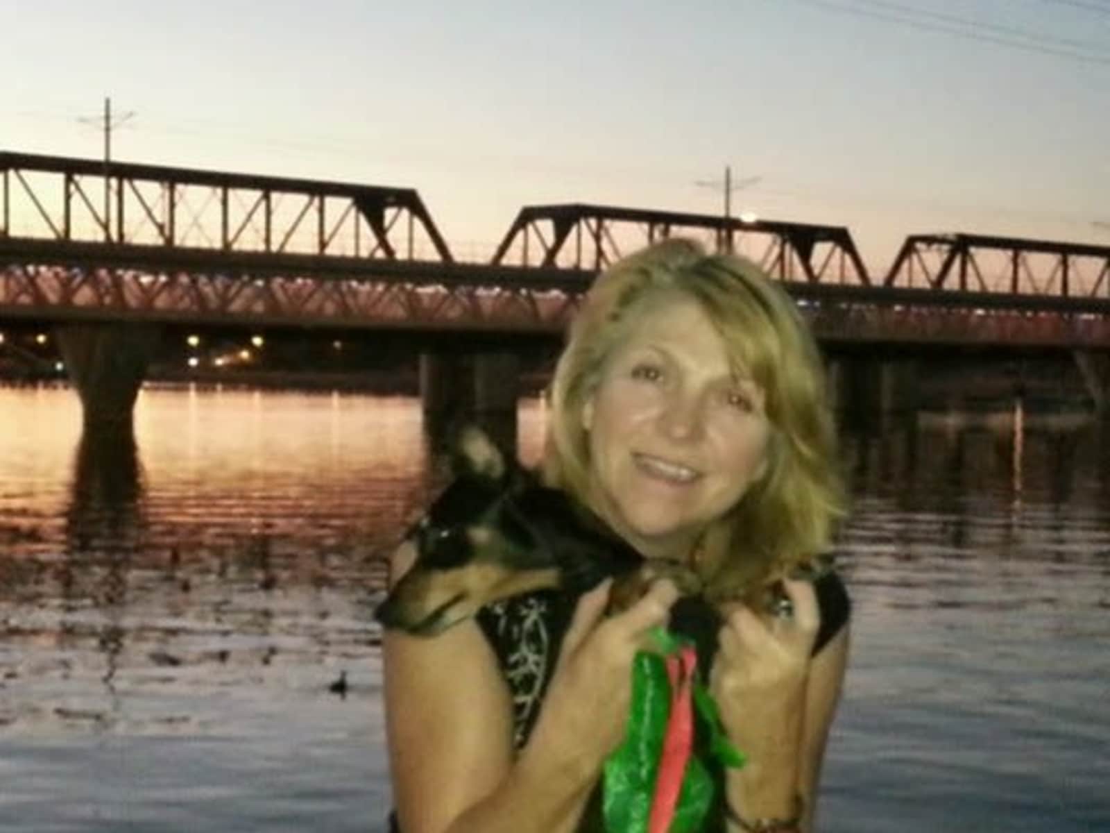 Alice from Scottsdale, Arizona, United States