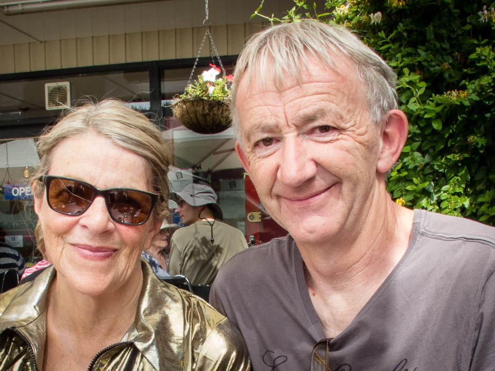 Wyn & Ross from Dunedin, New Zealand
