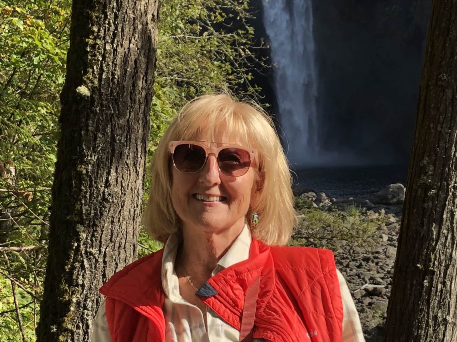 Linda from Lake Bluff, Illinois, United States
