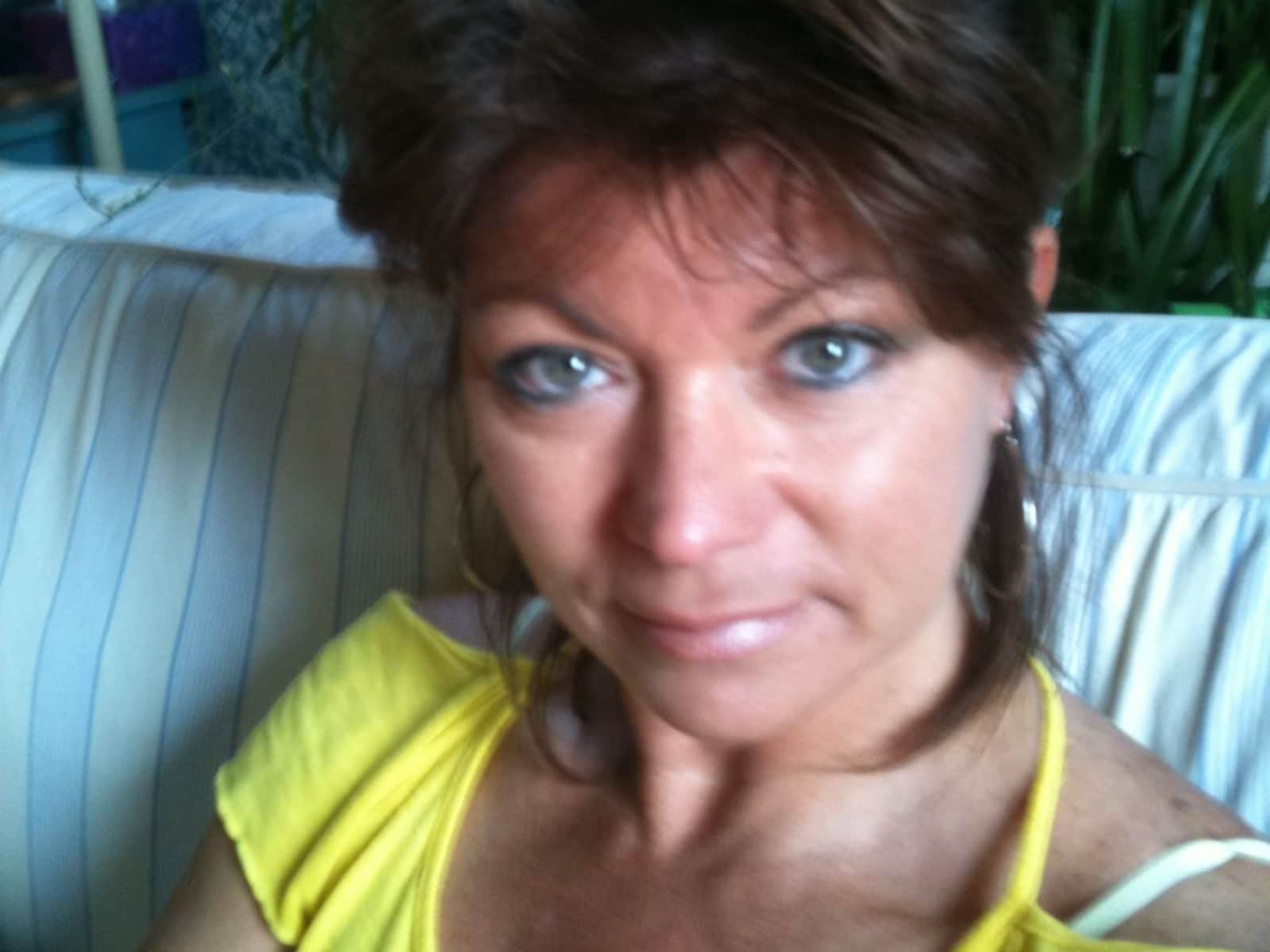 Lana from Wiarton, Ontario, Canada