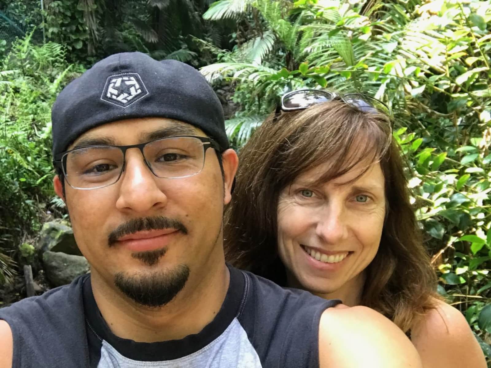 Alicia & Gilbert from Seattle, Washington, United States