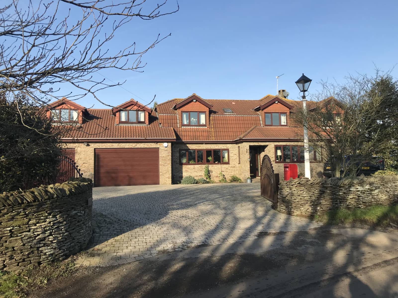 Housesitting assignment in Nailsea, United Kingdom