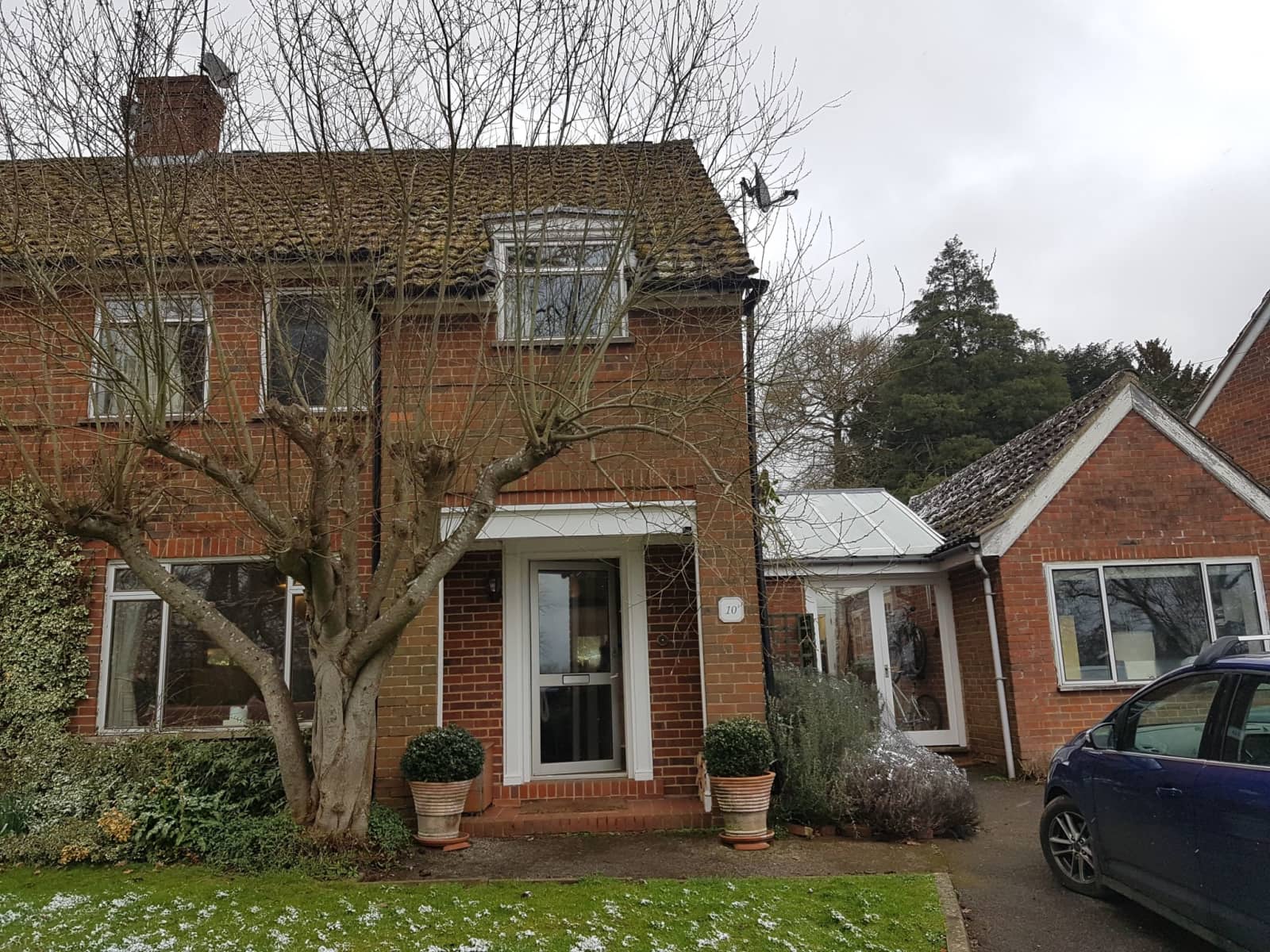 Housesitting assignment in Godalming, United Kingdom