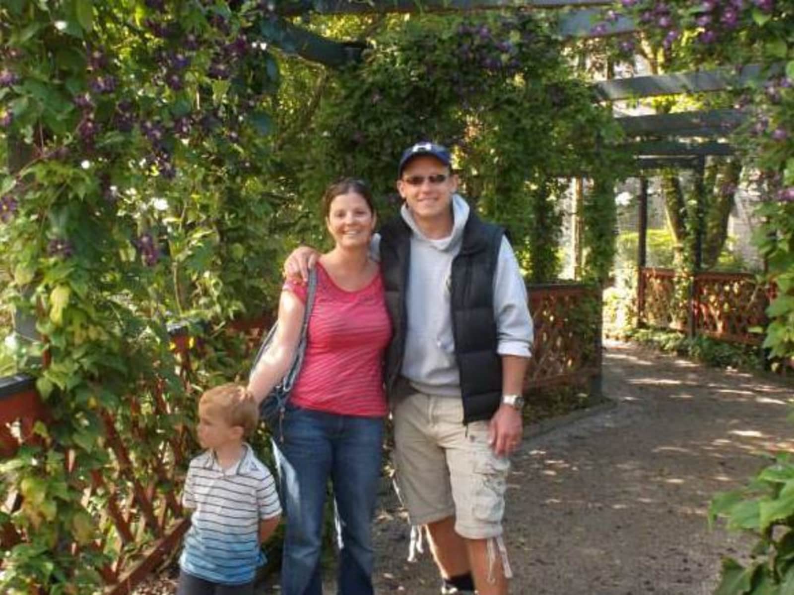 Caroline & Chris from Abu Dhabi, United Arab Emirates