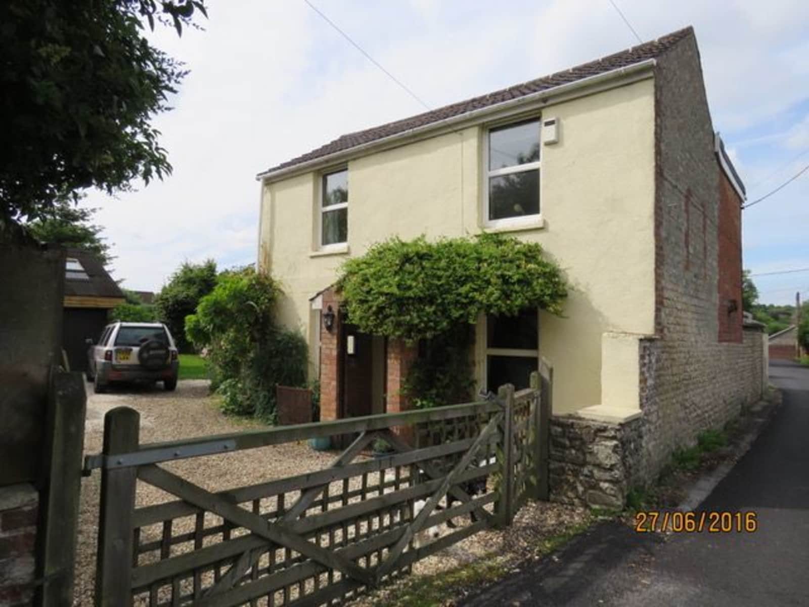 Housesitting assignment in Warminster, United Kingdom