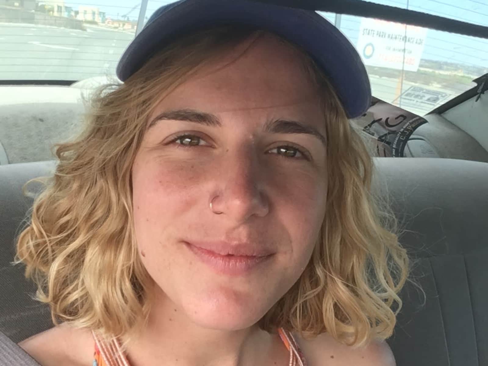 Sara from Los Angeles, California, United States