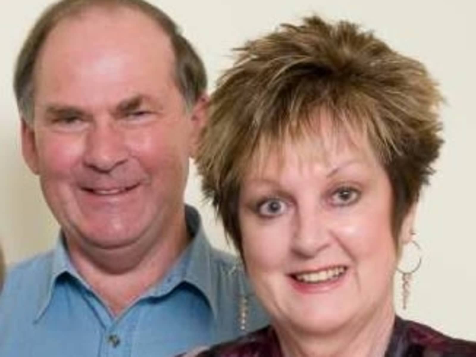 Wendy & Ron from Paraparaumu, New Zealand