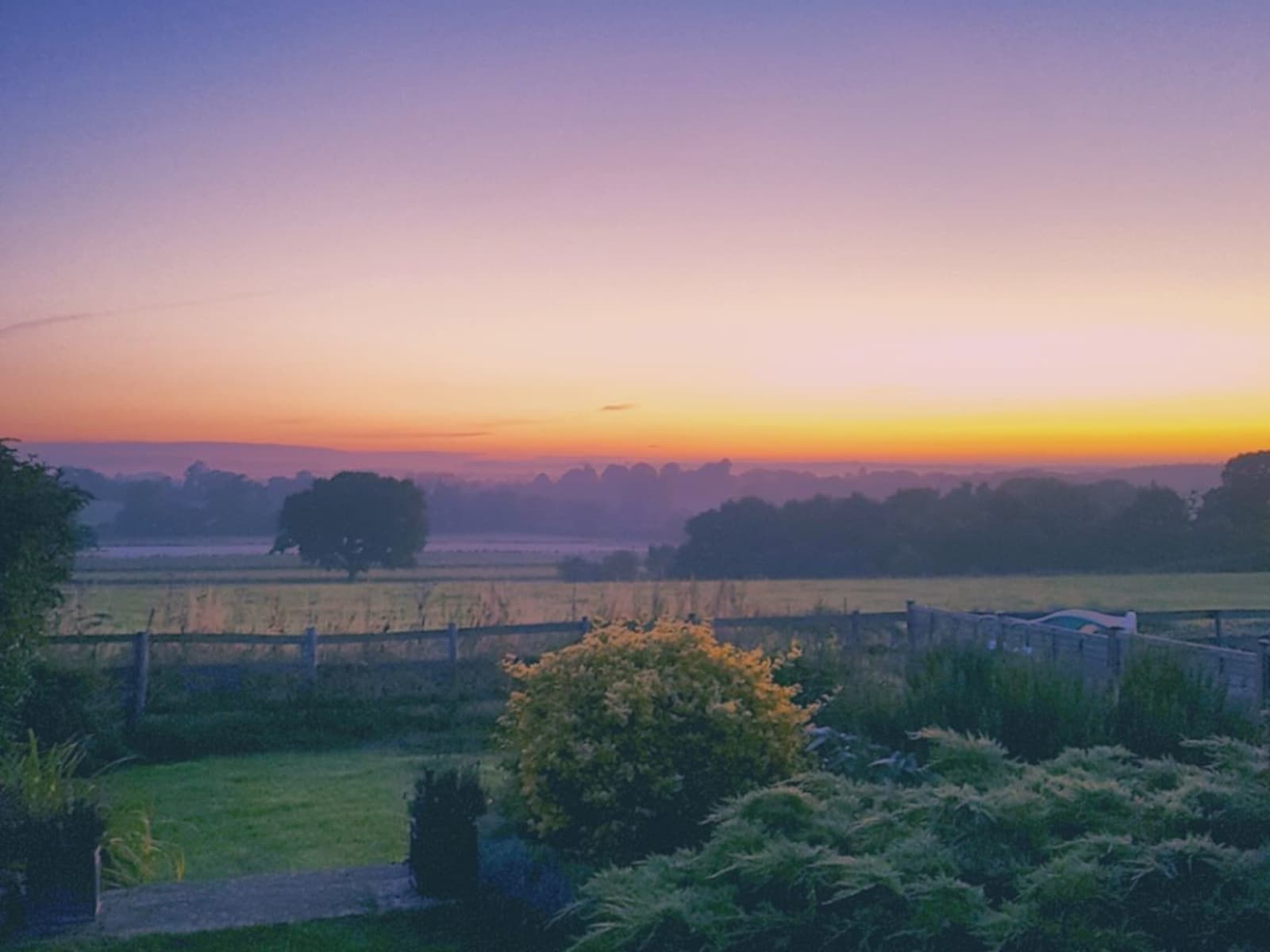 Housesitting assignment in Milton Common, United Kingdom