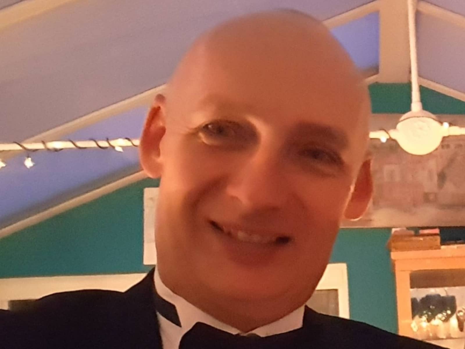 Simon from Epsom, United Kingdom