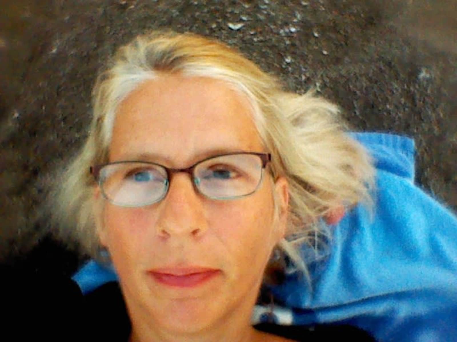 Elizabeth from Frankfurt am Main, Germany
