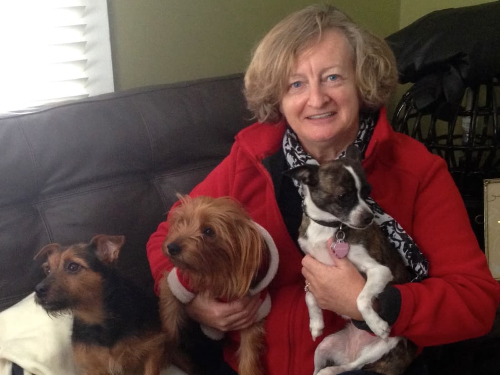 Francine from Niagara Falls, Ontario, Canada