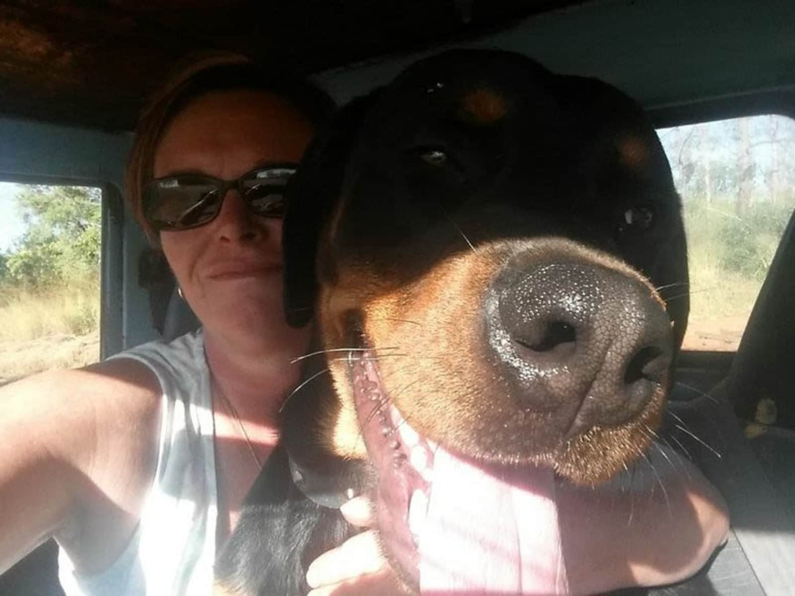 Linda from Worongary, Queensland, Australia