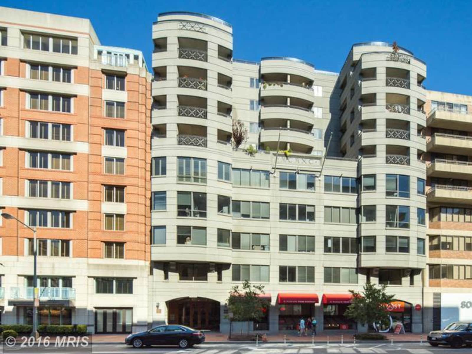 Housesitting assignment in Washington, D.C., Washington, D.C., United States
