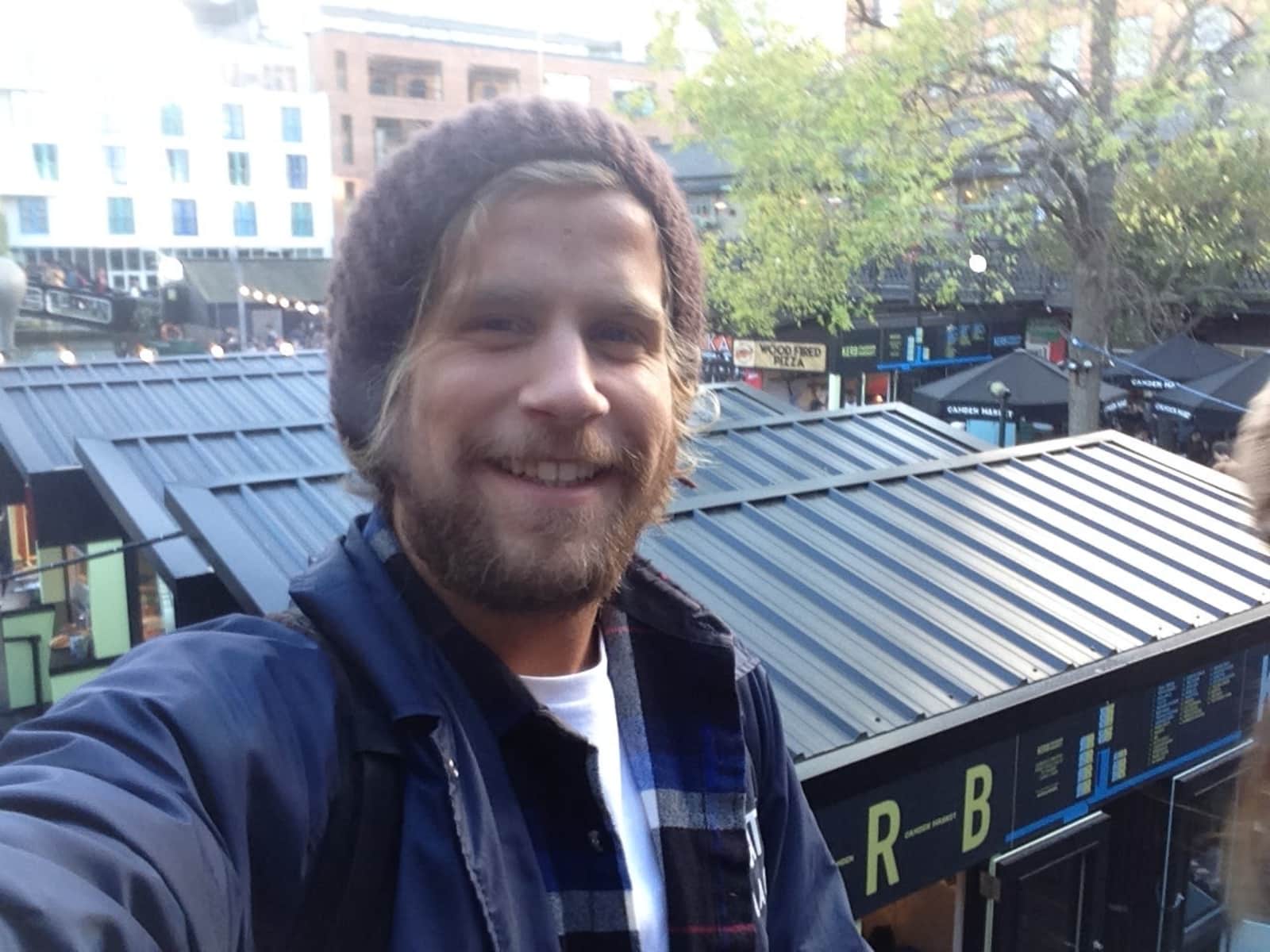 Mitchell from Seattle, Washington, United States