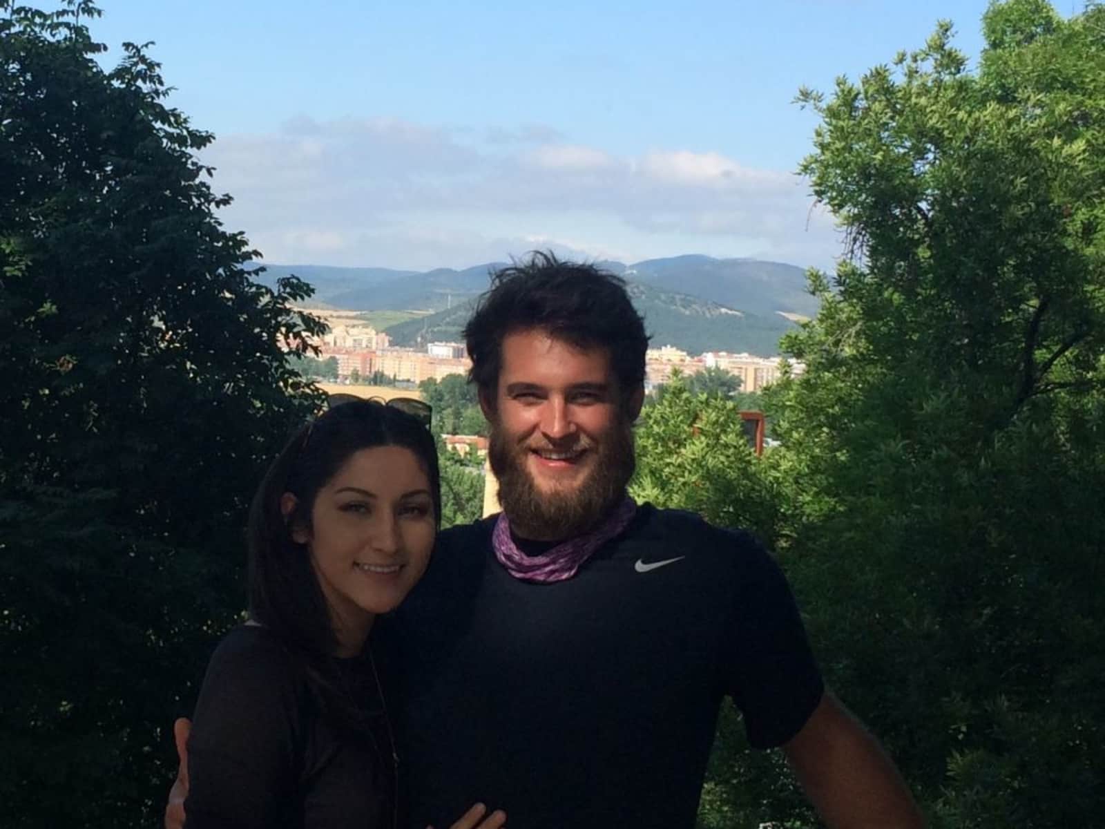 Thomas & Anna rose from San Marcos, Texas, United States