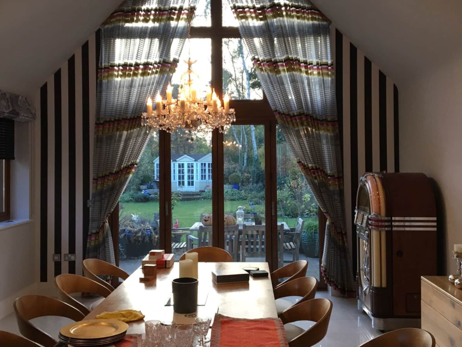 Housesitting assignment in Beaconsfield, United Kingdom