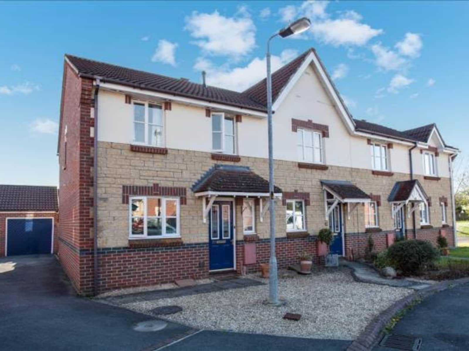 Housesitting assignment in Trowbridge, United Kingdom