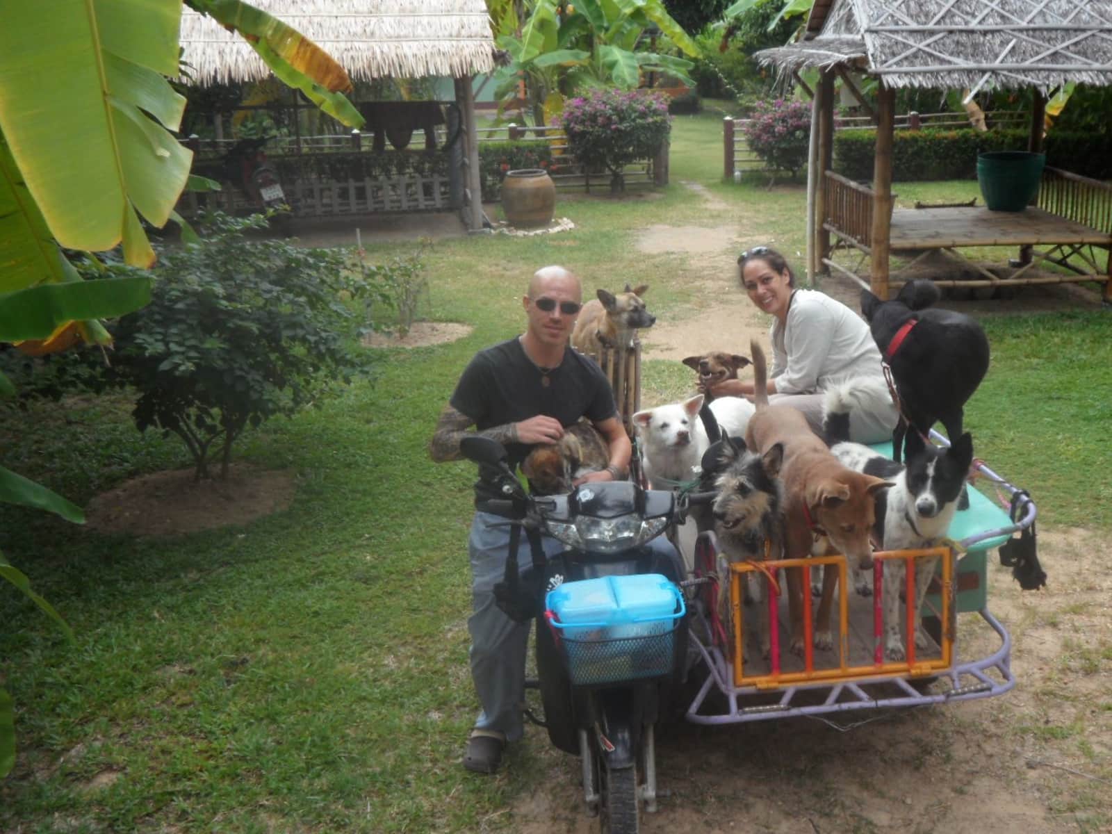 Paula & Gareth from Kilsby, United Kingdom