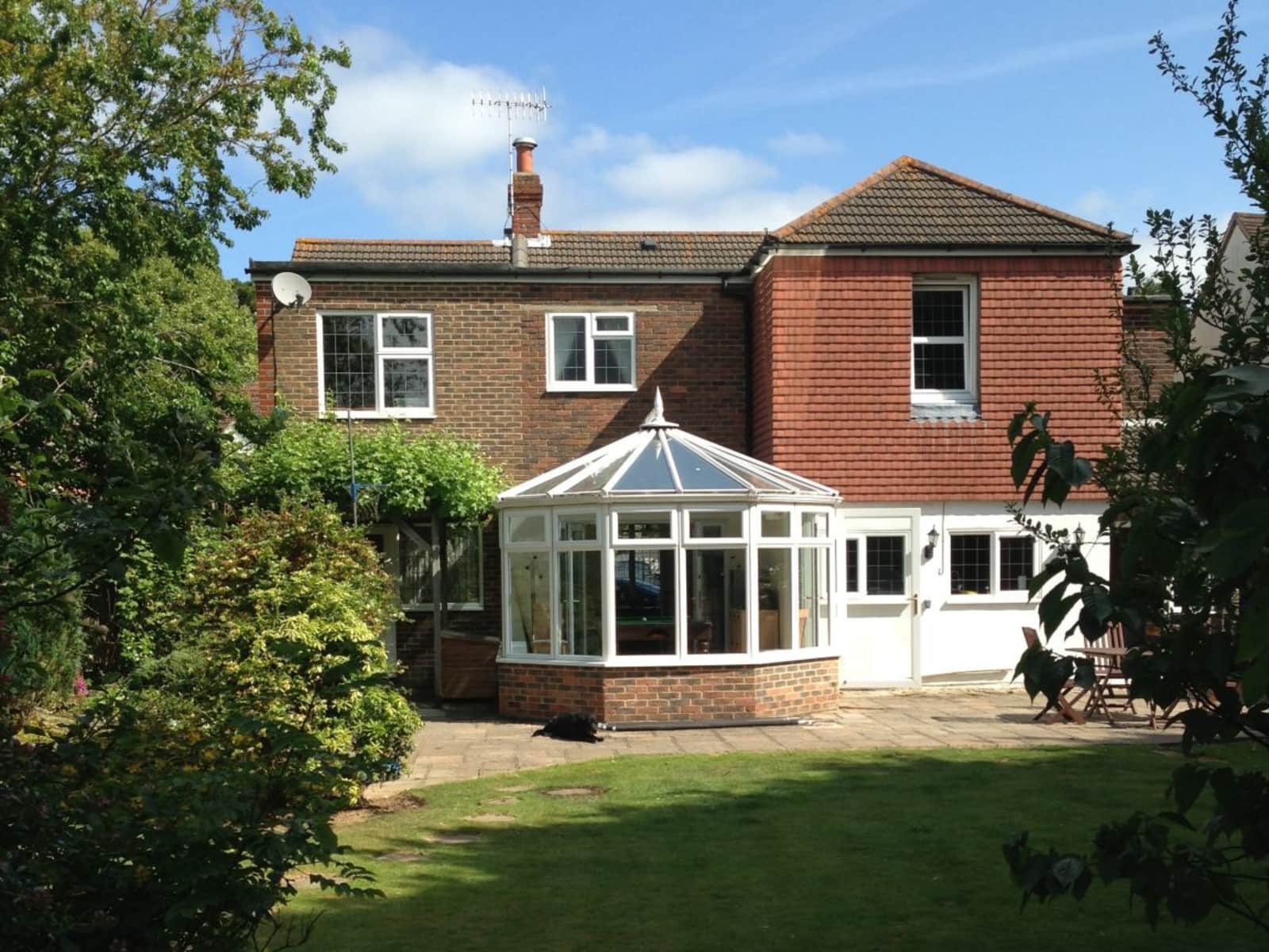 Housesitting assignment in Worthing, United Kingdom