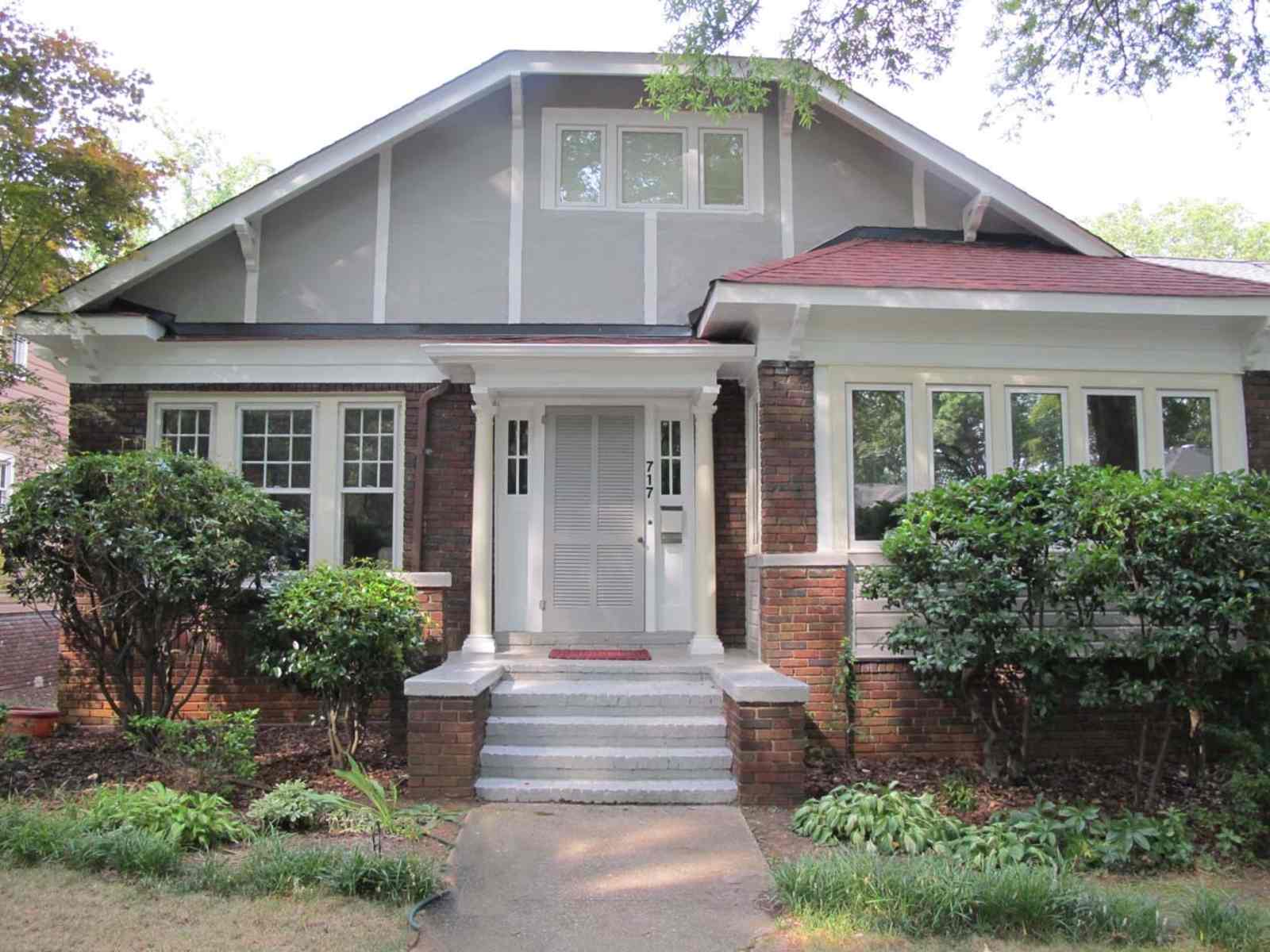 Housesitting assignment in Charlotte, North Carolina, United States