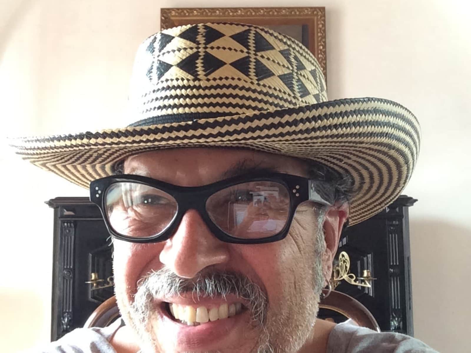 Luis from Los Angeles, California, United States