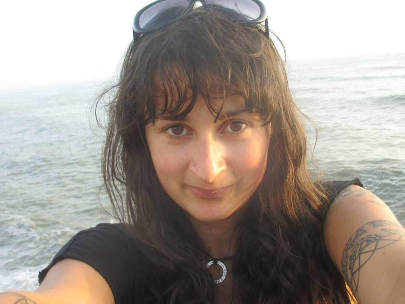 Caroline from Prado del Rey, Spain