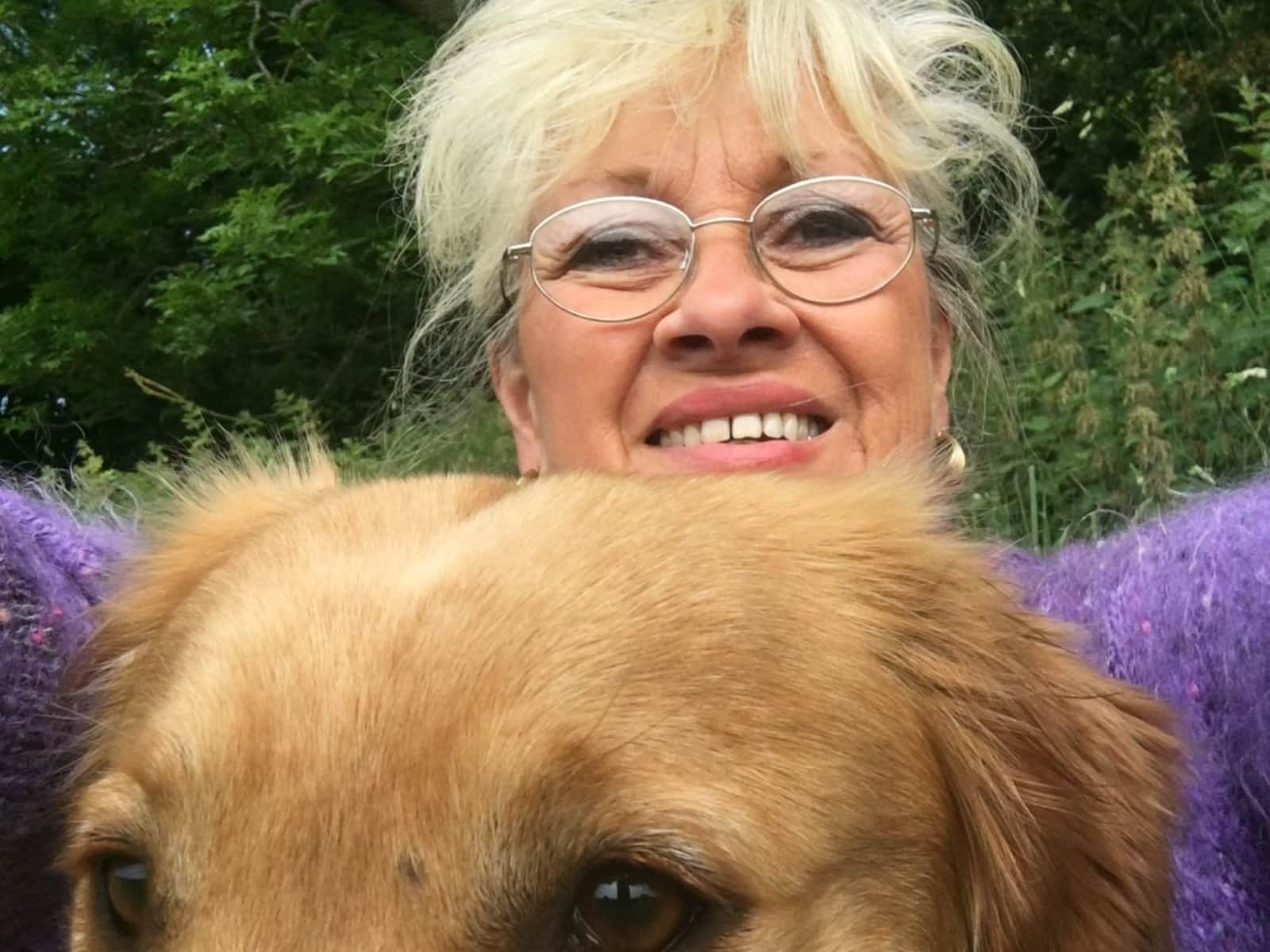 Belinda from Oxted, United Kingdom